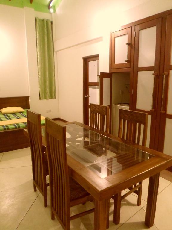 Nilas Guesthouse 希克杜沃 客房 照片